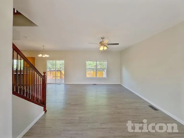 6530 Latah Ln — Photo 3