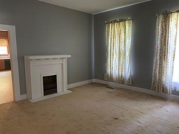 2nd image of 304 Willeroy St