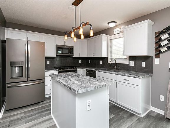 5th image of 9244 NW Windsor Dr