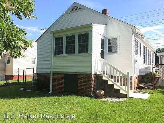 2nd image of 1542 W Webb Ave