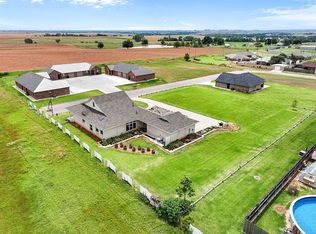 1025 N Johnny Klaassen Ave, Hydro, OK 73048