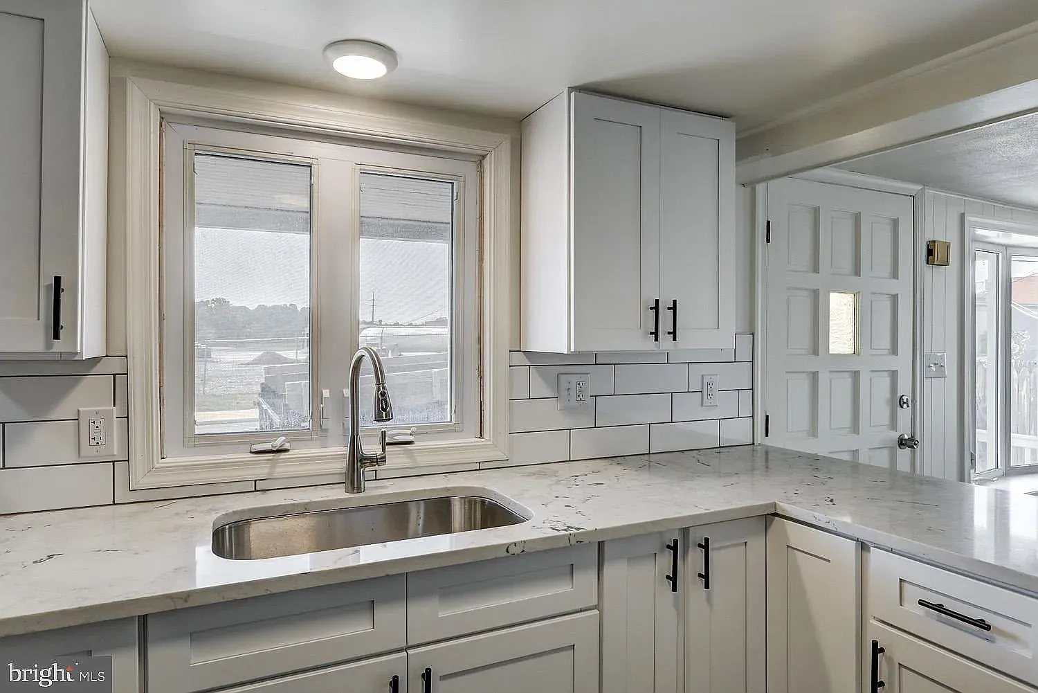 1 bed, $1,250 — Photo 4