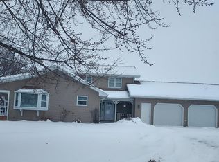 5976 Courtney Plummer Rd, Winneconne, WI 54986