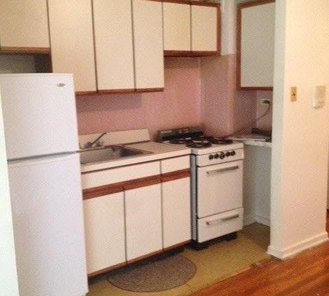 2nd image of 8360 Vietor Ave