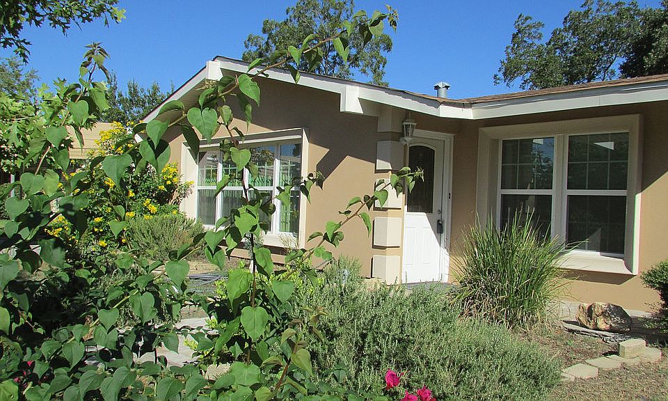 1st image of 4511 Waikiki Dr