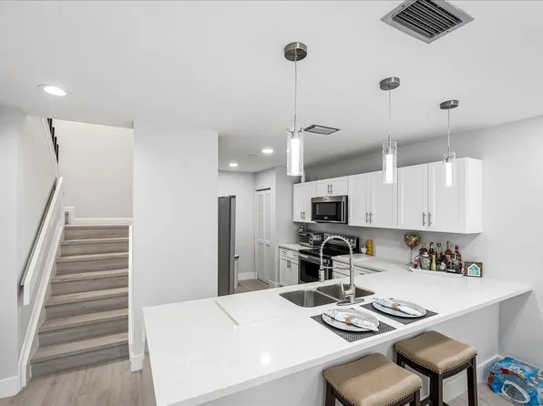 1100 SE Mitchell Avenue #102, Port St Lucie, FL 34952
