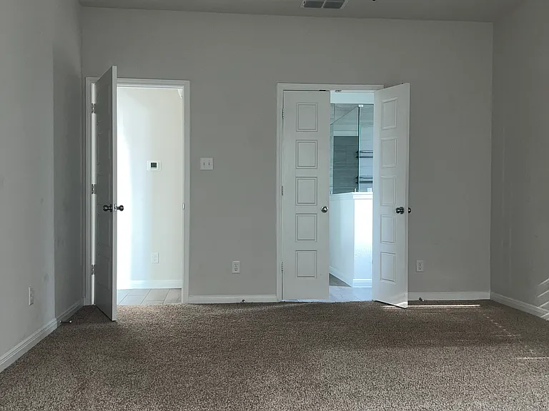 603 Hirsch Trl — Photo 13