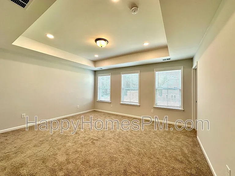 8725 Revival Rd — Photo 16