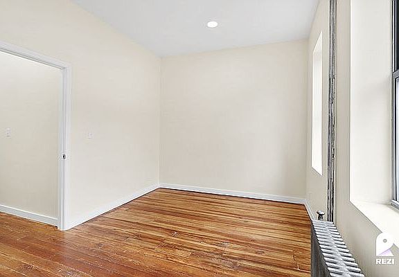4th image of 1525 Greene Ave Floor 2