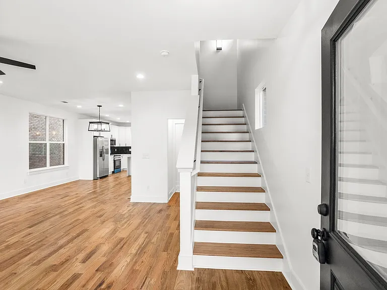 656 Chambers St #140 — Photo 9