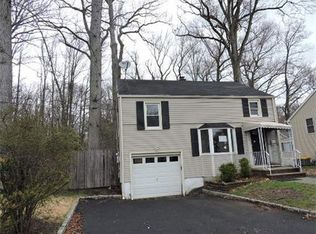 915 Sterling St, Plainfield, NJ 07062