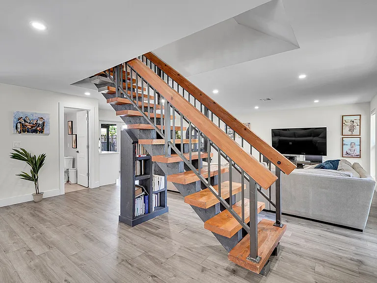 10108 SW 53rd Ct — Photo 23
