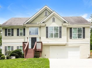 212 Browning Cir, Acworth, GA 30101