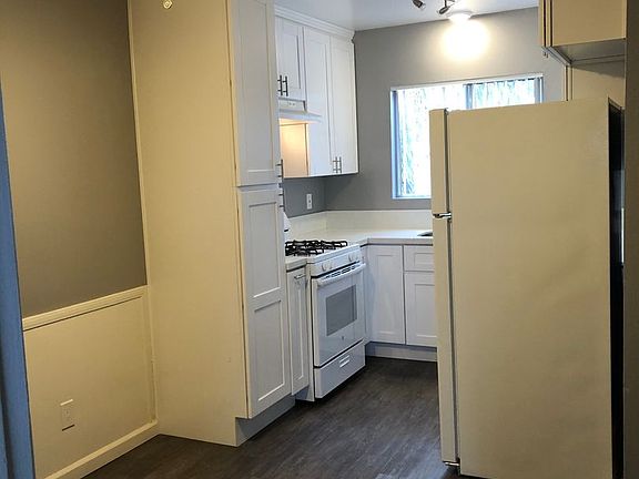 3rd image of 4054 Highland Ave APT 2