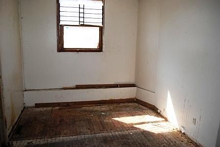 4th image of 1836 W Becher St #1838