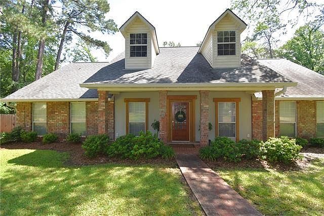 1st image of 114 Myrtlewood Dr