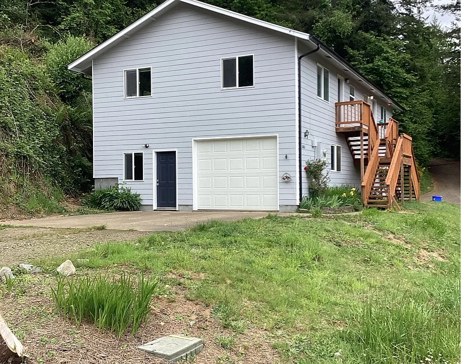 383 SE Olson Rd