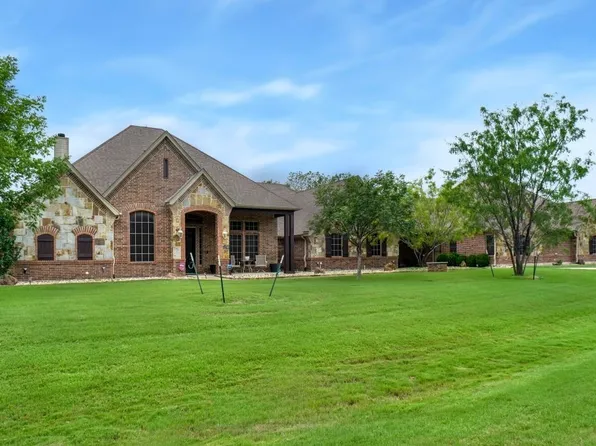 8125 Deerwood Forest Dr, Fort Worth, TX 76126