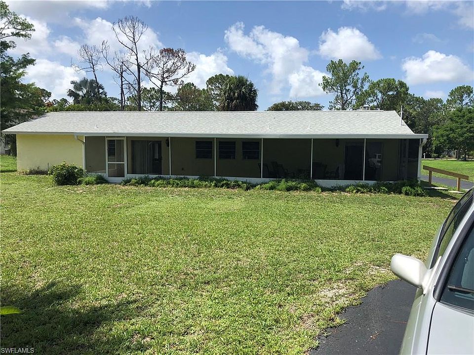 2nd image of 6221 Dogwood Way