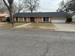 320 Merrell Dr, Sulphur Springs, TX 75482
