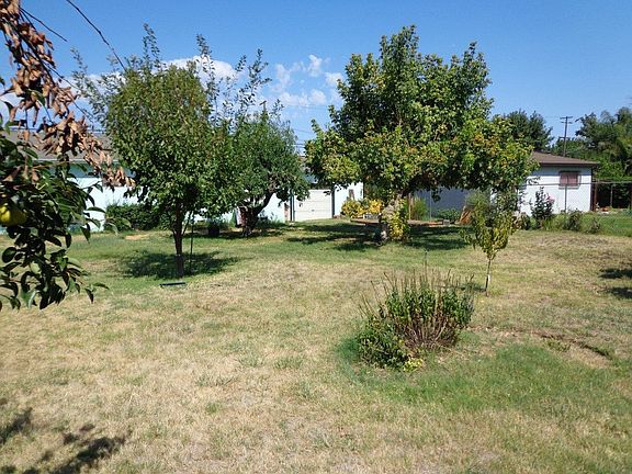 4th image of 5884 Garden Ave