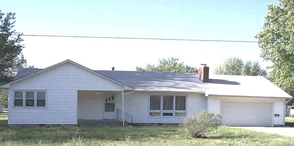 1st image of 202 Arbor Dr