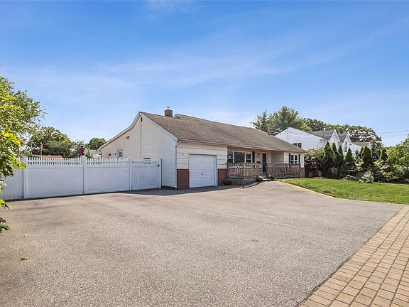 5th image of 1469 Herzel Blvd