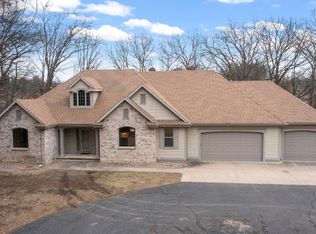 E2198 Crystal River Ln, Waupaca, WI 54981