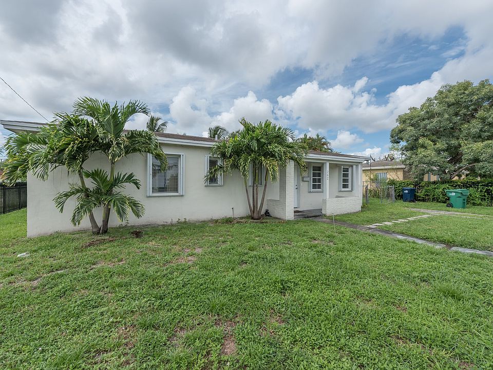 1st image of 262 NW 191st St