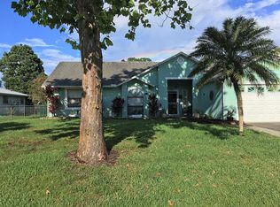 631 Fleming St, Sebastian, FL 32958