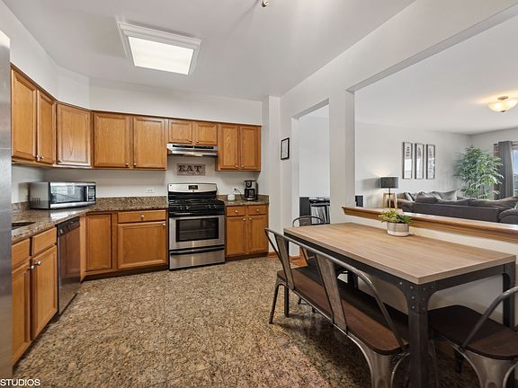 5th image of 1349 E Washington St Unit 604A