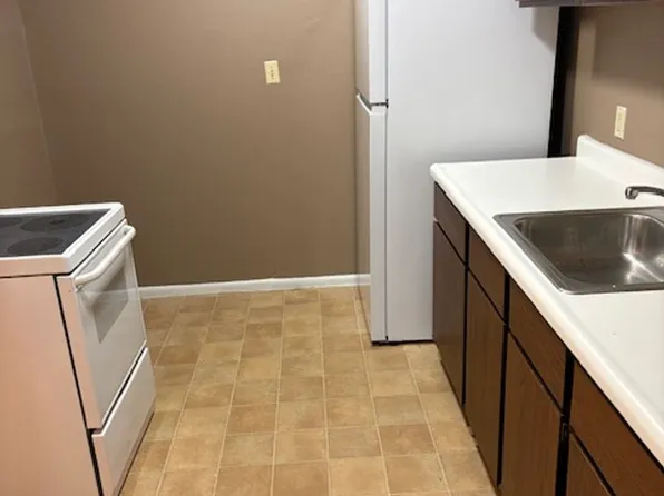 209 Estelle St, Dysart, IA