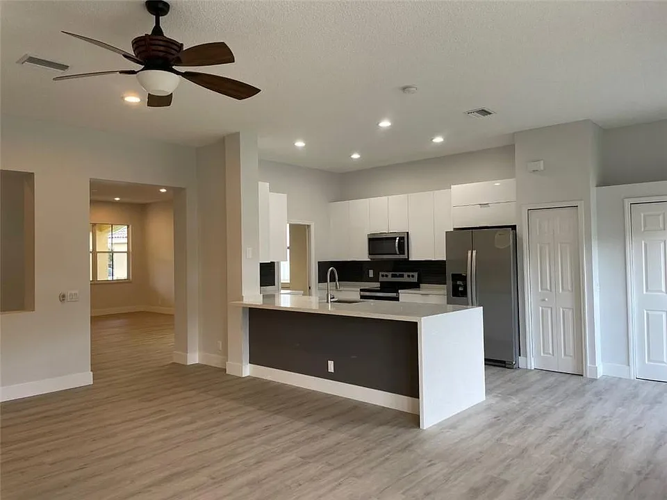 4293 Laurel Ridge Cir #1