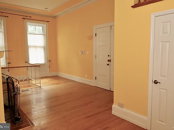 4th image of 1737 Wallace St APT 101