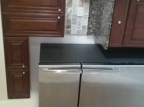 106 Olesen Dr, Naperville, IL 60540