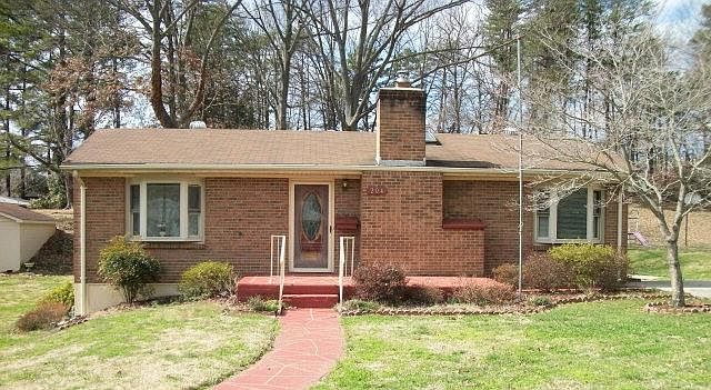 1st image of 204 Cumberland Dr