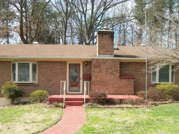 204 Cumberland Dr, Danville, VA 24541