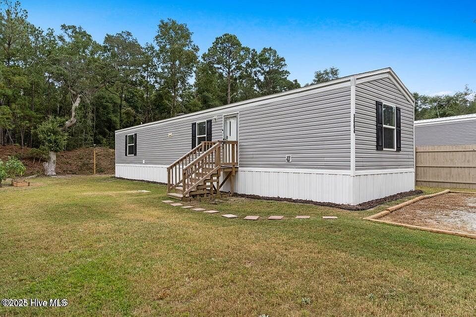 1st image of 3664 Lakeview Drive SW