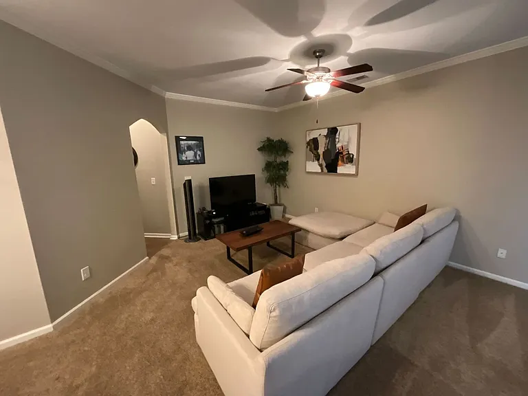 236 Glenhaven Ln — Photo 2