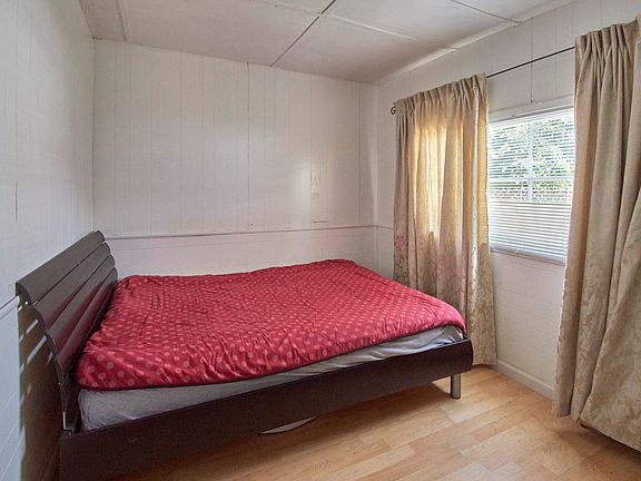 4th image of 2816 Rosanna St