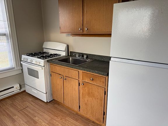 5th image of 110 Andes Ave APT 2