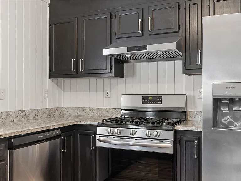 6811 Mockingbird Rd — Photo 12