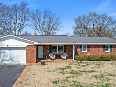 5240 Magnolia Dr, Columbus, IN, 47203