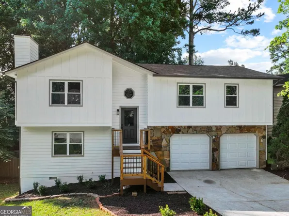 975 Memory Ln, Lawrenceville, GA 30044