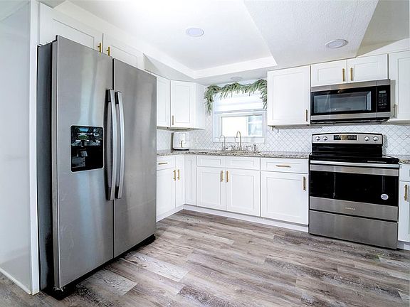 5th image of 4301 WESTWOOD DRIVE