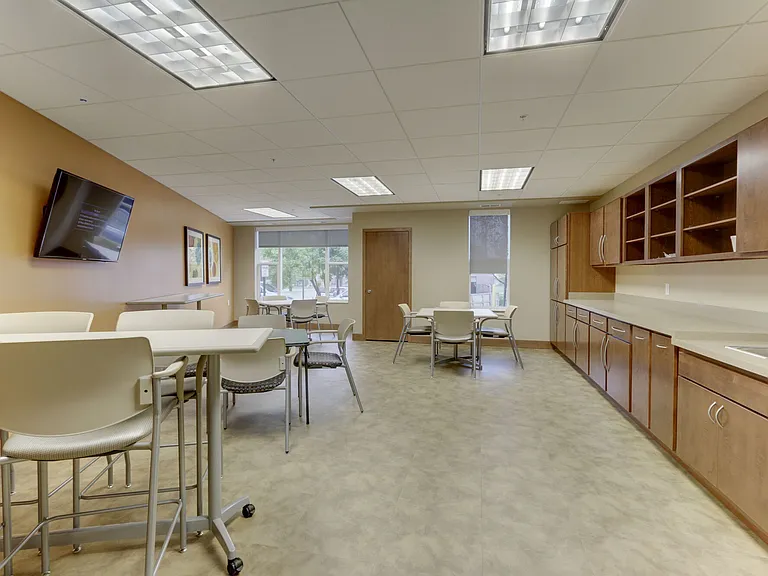 The Legends at Silver Lake Village 55+ Apartments — Photo 19