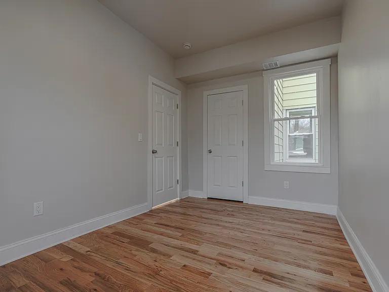 882 S 14th St #2 — Photo 8