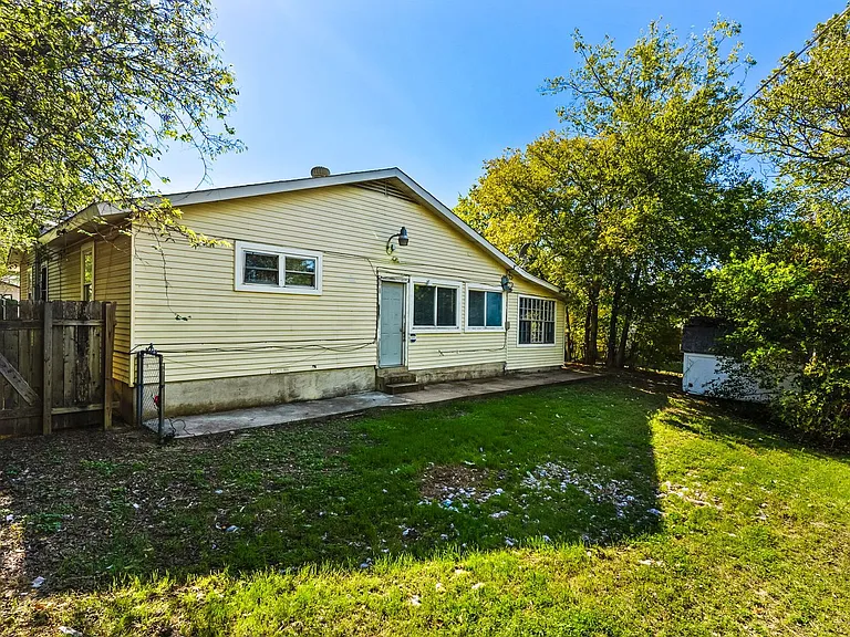 2709 Hillside Dr — Photo 19