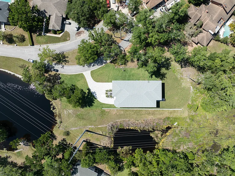 1033 Hammock Cir — Photo 40