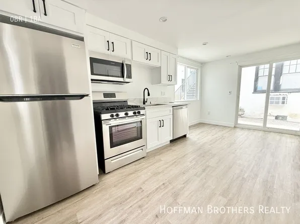 6712 Willoughby Ave #1/2, Los Angeles, CA 90038